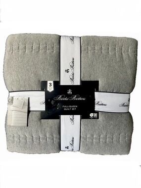 Brooks Brothers Gray Full/Queen Quilt Set 88”x92”